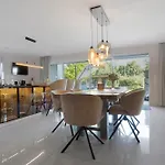 Luxurioese Schaffner וורנדורף