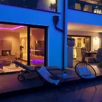 Luxurioese Schaffner