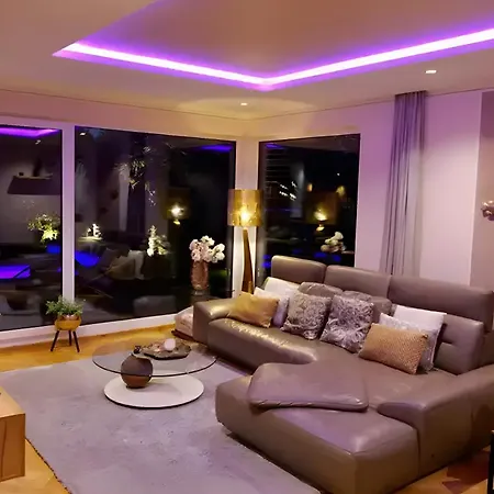 Luxurioese Schaffner * Warendorf