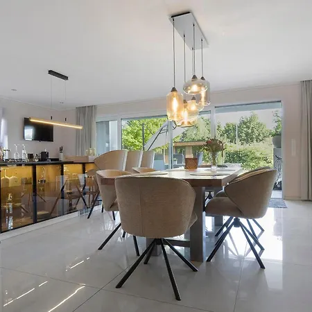 Luxurioese Schaffner * Warendorf