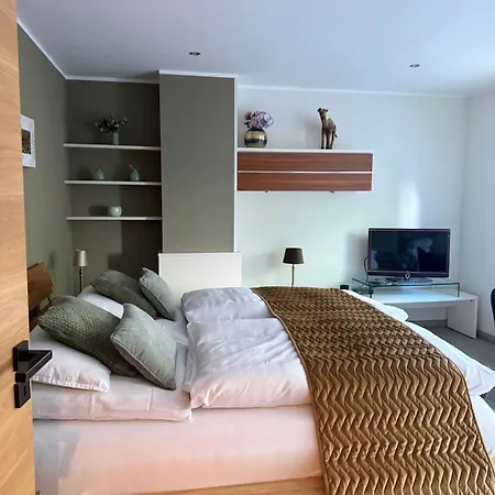 דירה Luxurioese Schaffner וורנדורף