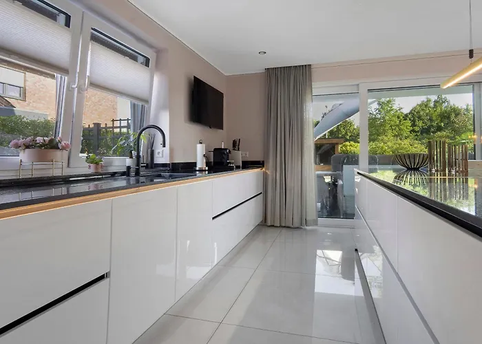 Luxurioese Schaffner 瓦伦多夫